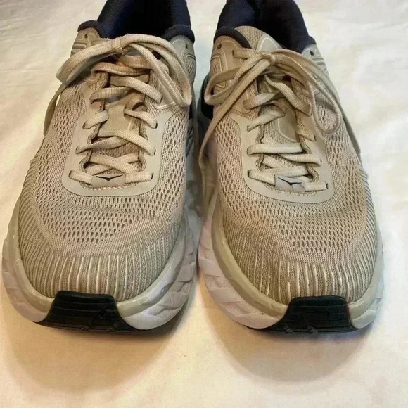 Hoka Bondi 7 Tennis Shoe Gray, Blue & Peach/Orange in Woman’s Size 9. - Picture 5 of 12